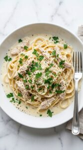Slow Cooker Chicken Alfredo Pasta
